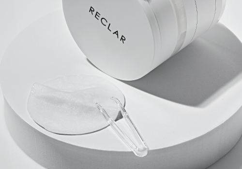 RECLAR CALMING AMPOULE PADS When your skin calms down. And you start to get creative. (2–3 MIN. READ)