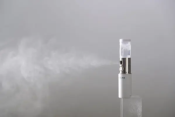 Ionisierung der Haut – Technologie, die aus einem Wassertropfen ein Mikro-Spa für Ihre Haut macht (2–3 MIN. LESEZEIT)