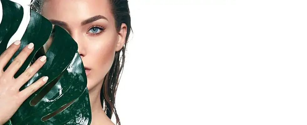  Regular and thorough hydration is the key to natural beauty.