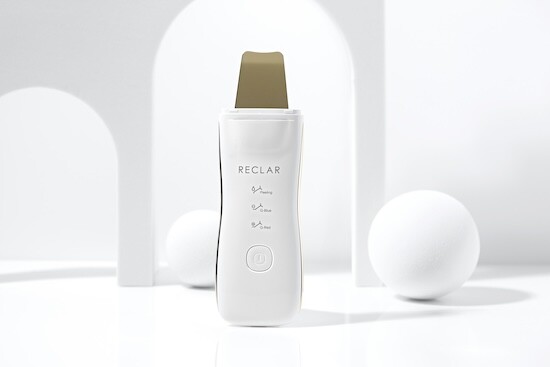 Le peeler a obtenu d'excellents résultats lors des tests effectués par l'équipe éditoriale du plus grand forum en ligne tchèque - eMimino